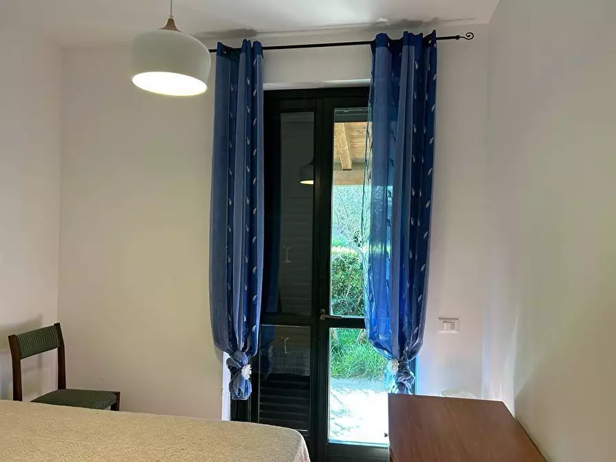 Immagine 2 di Appartamento in vendita  in VIALE himera 3 a Campofelice Di Roccella