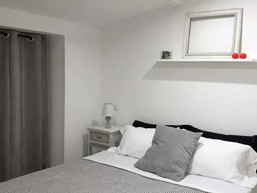 Immagine 4 di Casa indipendente in vendita  in VIA isonzo a Lamezia Terme