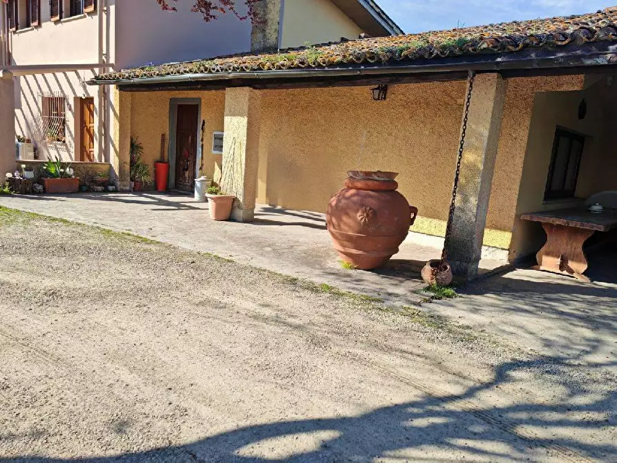 Immagine 14 di Appartamento in vendita  in LOCALITA'molin  bianco a Arezzo