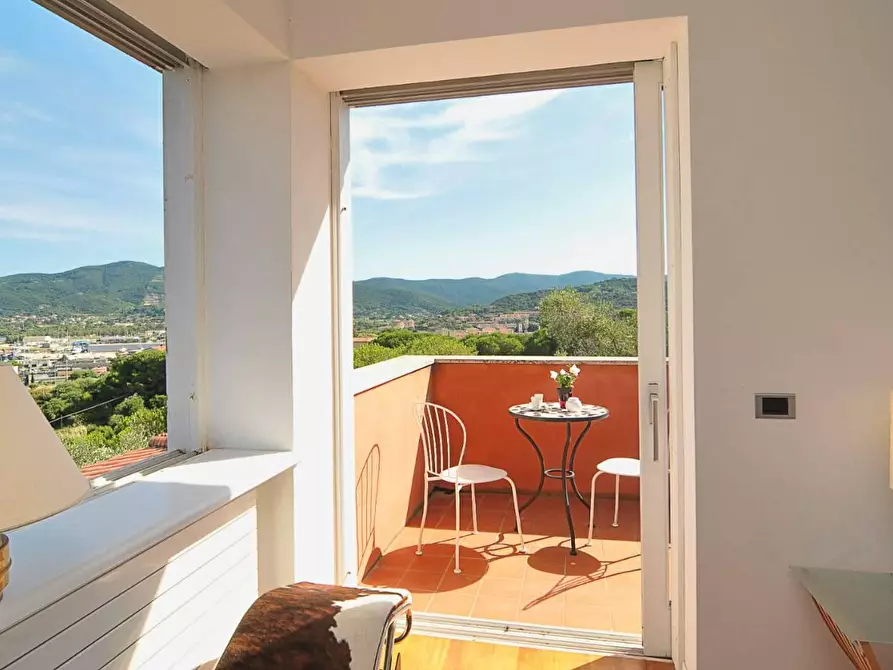 Immagine 18 di Villa in vendita  in VIA consumella a Portoferraio