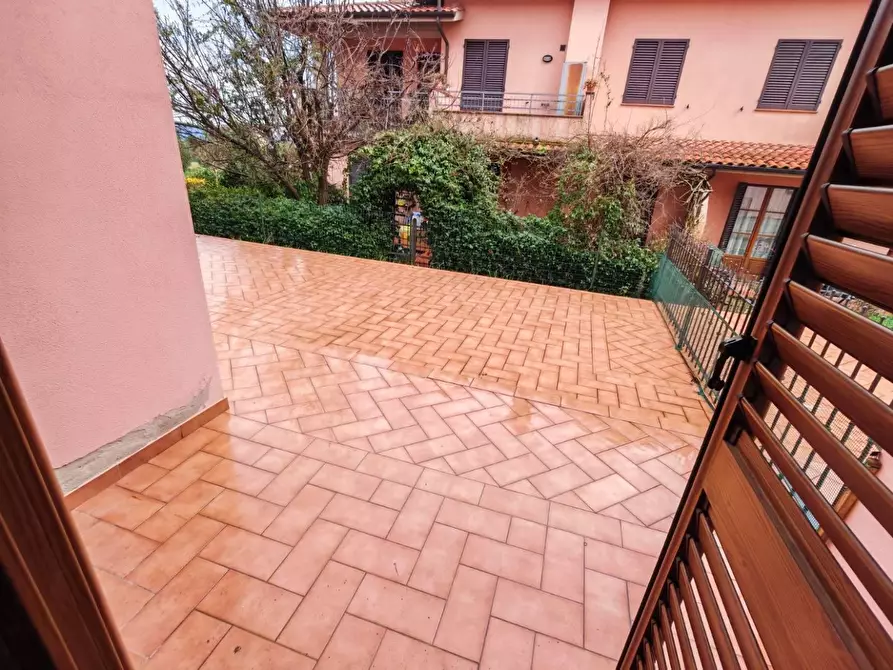 Immagine 12 di Casa bifamiliare in vendita  in VIA nazionale a Castiglione Del Lago