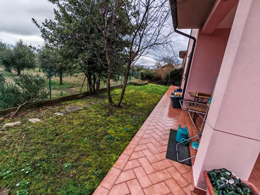 Immagine 15 di Casa bifamiliare in vendita  in VIA nazionale a Castiglione Del Lago