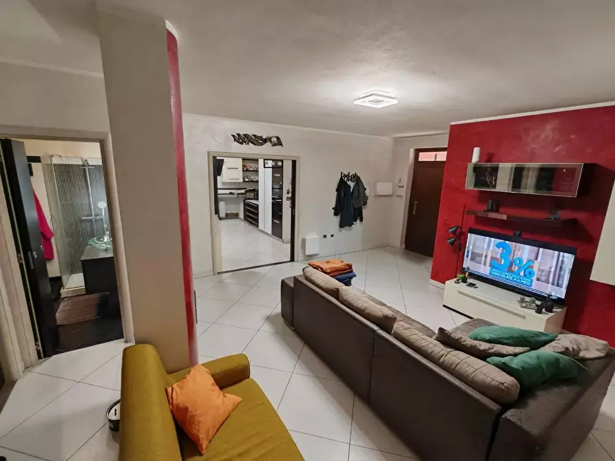 Immagine 8 di Casa bifamiliare in vendita  in VIA nazionale a Castiglione Del Lago