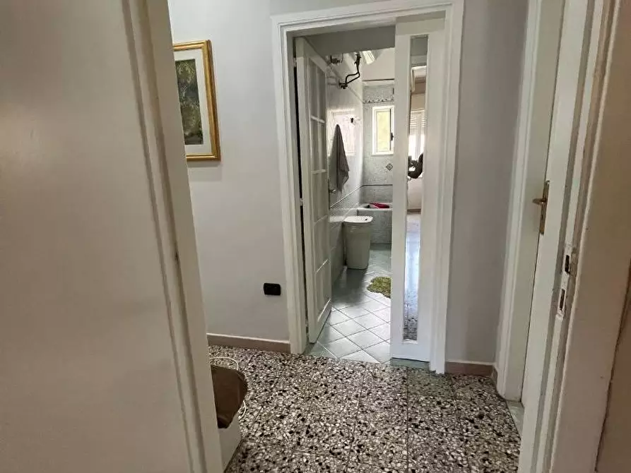 Immagine 3 di Appartamento in vendita  in PIAZZA dante 5 a Catanzaro