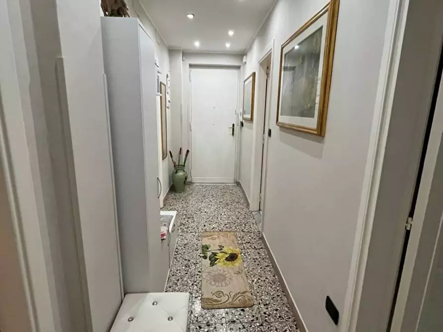 Immagine 1 di Appartamento in vendita  in PIAZZA dante 5 a Catanzaro