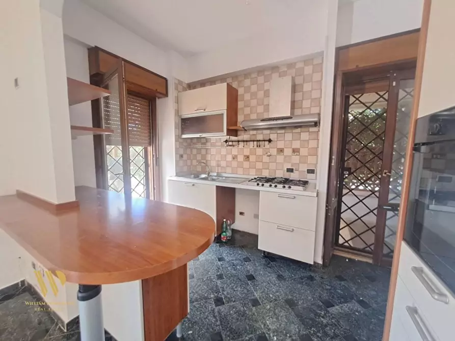 Immagine 11 di Appartamento in vendita  in VIA ciro marina 21 a Roma