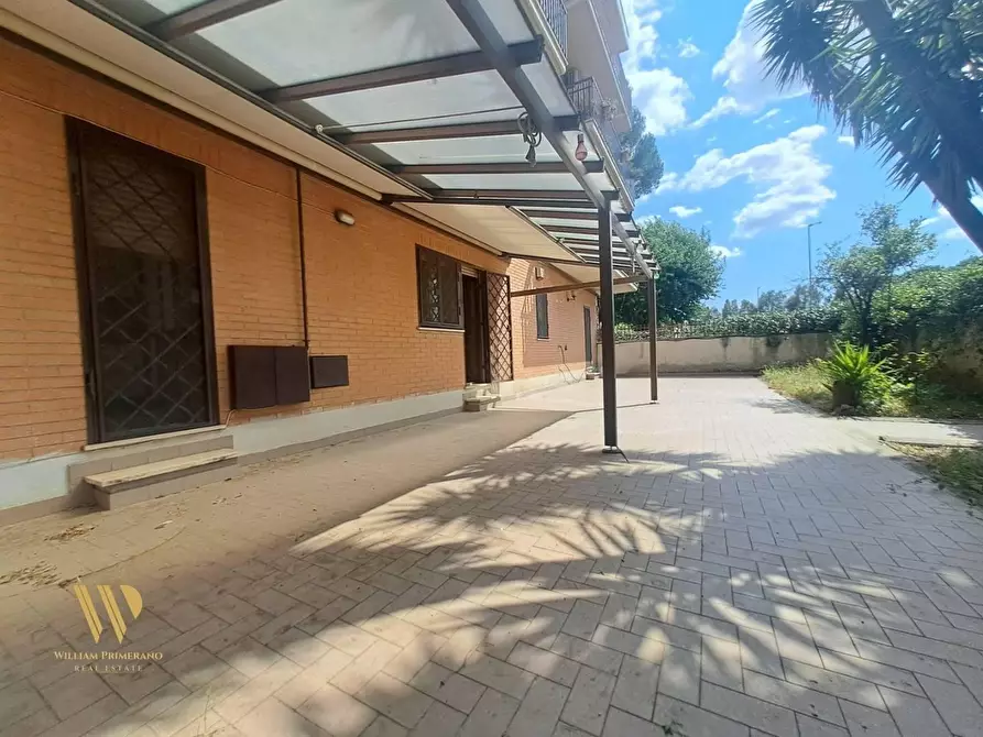 Immagine 12 di Appartamento in vendita  in VIA ciro marina 21 a Roma