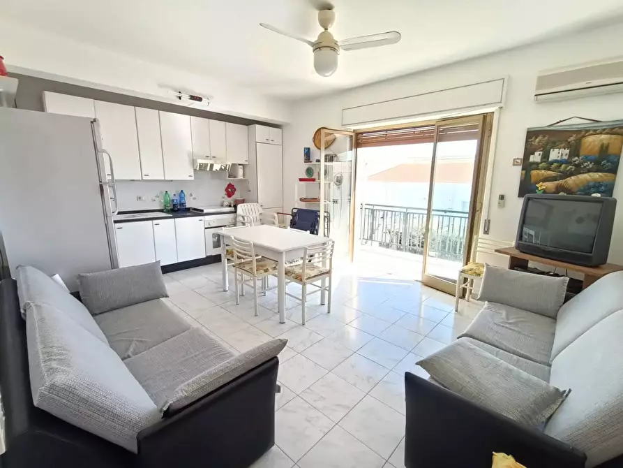 Immagine 6 di Appartamento in vendita  in VIA ribera a Acireale