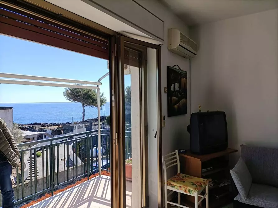 Immagine 8 di Appartamento in vendita  in VIA ribera a Acireale