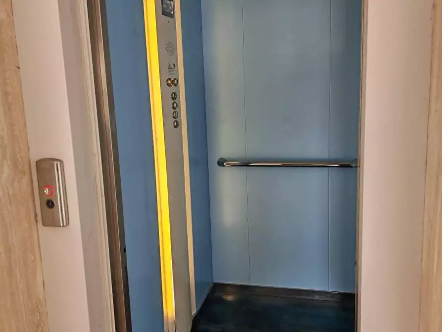 Immagine 4 di Ufficio in affitto  in VIA del mare a Lamezia Terme