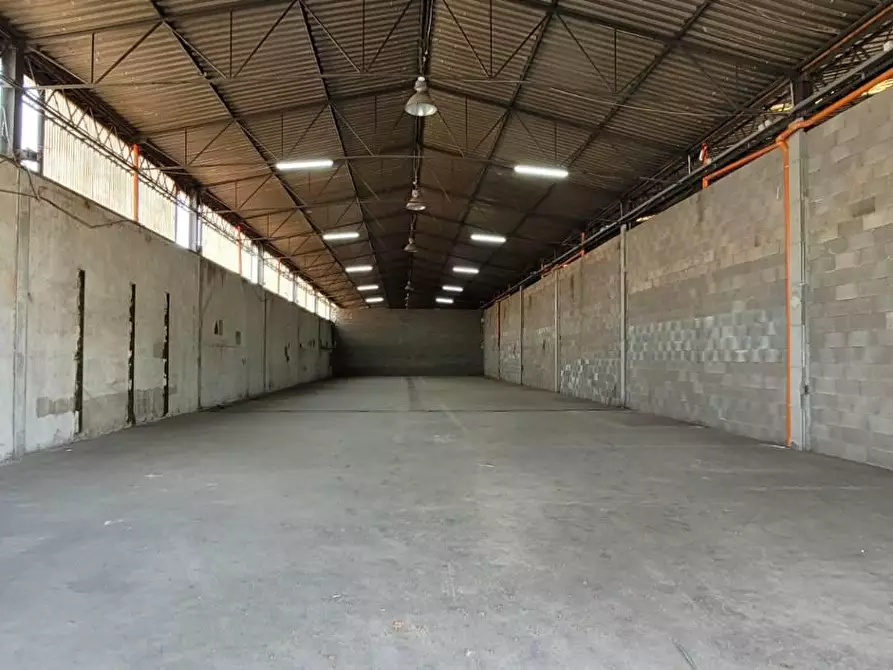 Immagine 6 di Capannone industriale in vendita  in VIA luigi enauidi 5 a Roma