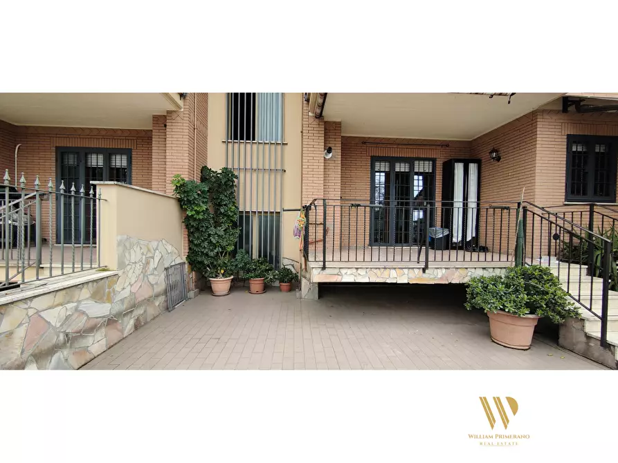 Immagine 10 di Appartamento in vendita  in VIA publio  de  tommasi 19 a Roma