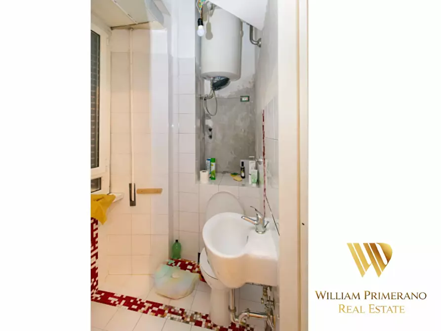 Immagine 2 di Appartamento in vendita  in VIA fara  sabina a Roma