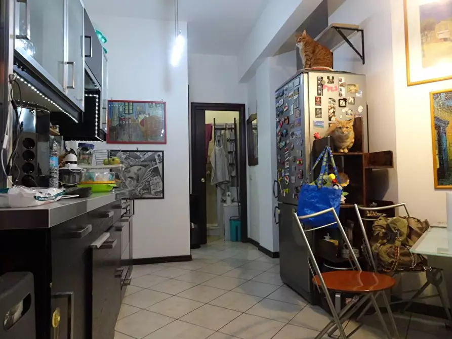 Immagine 4 di Appartamento in vendita  in PIAZZALE della radio a Roma