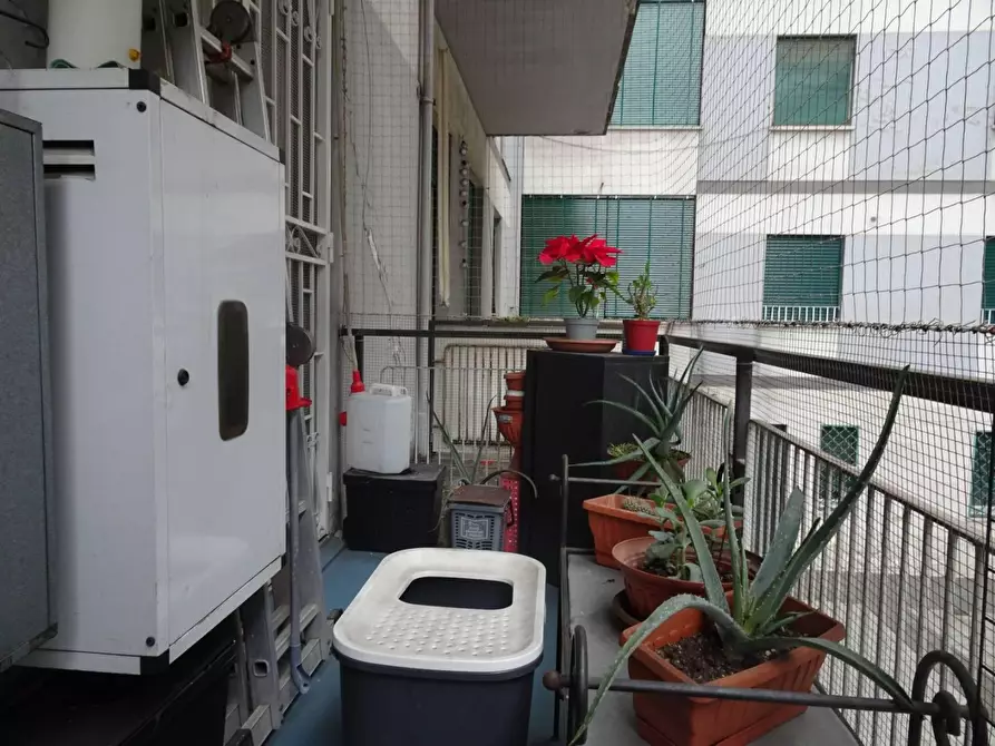 Immagine 7 di Appartamento in vendita  in PIAZZALE della radio a Roma