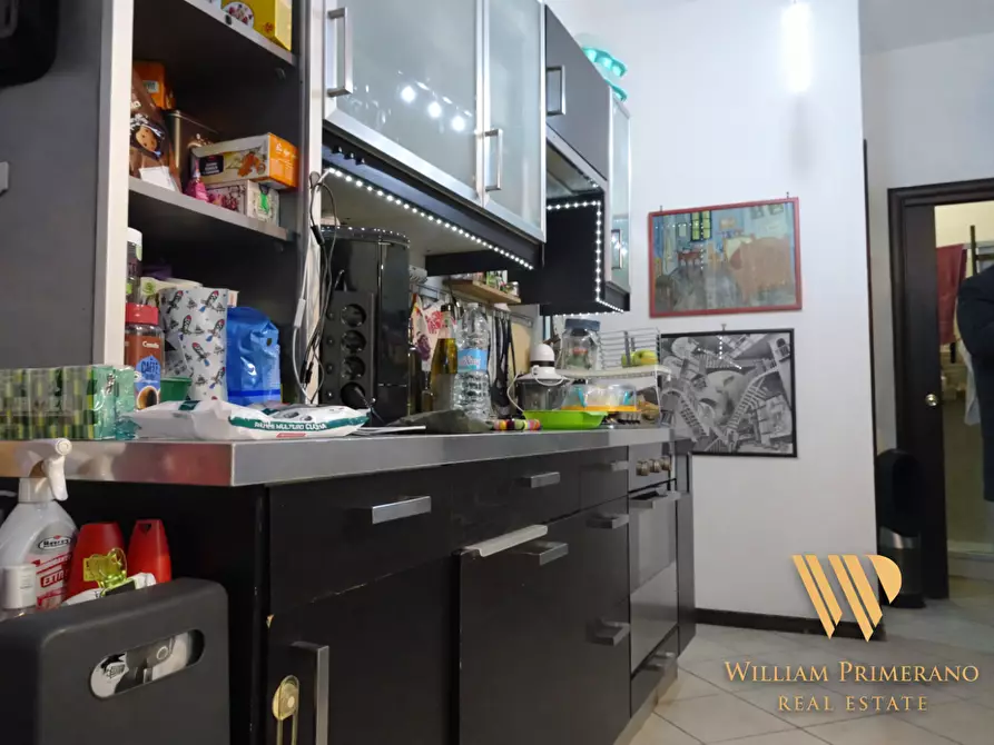 Immagine 8 di Appartamento in vendita  in PIAZZALE della radio a Roma