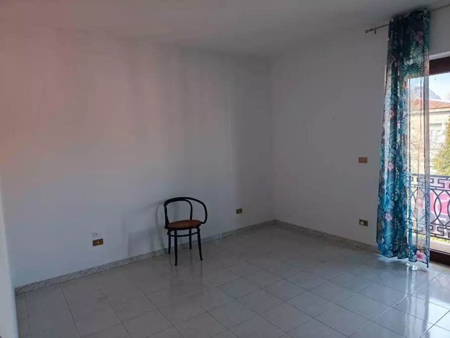 Immagine 9 di Appartamento in vendita  in CORSO vittorio  emanuele 359 a Avellino