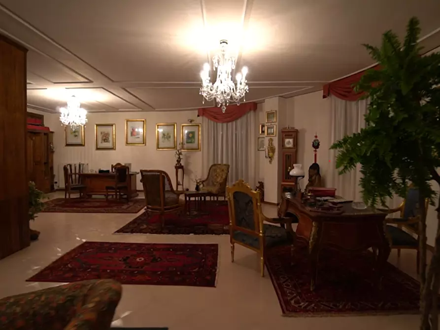 Immagine 24 di Villa in vendita  in VIA sei carpini 1 a Crotone