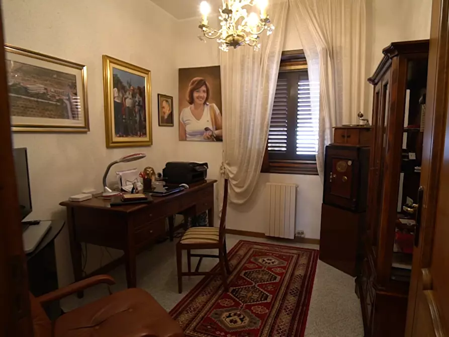 Immagine 27 di Villa in vendita  in VIA sei carpini 1 a Crotone