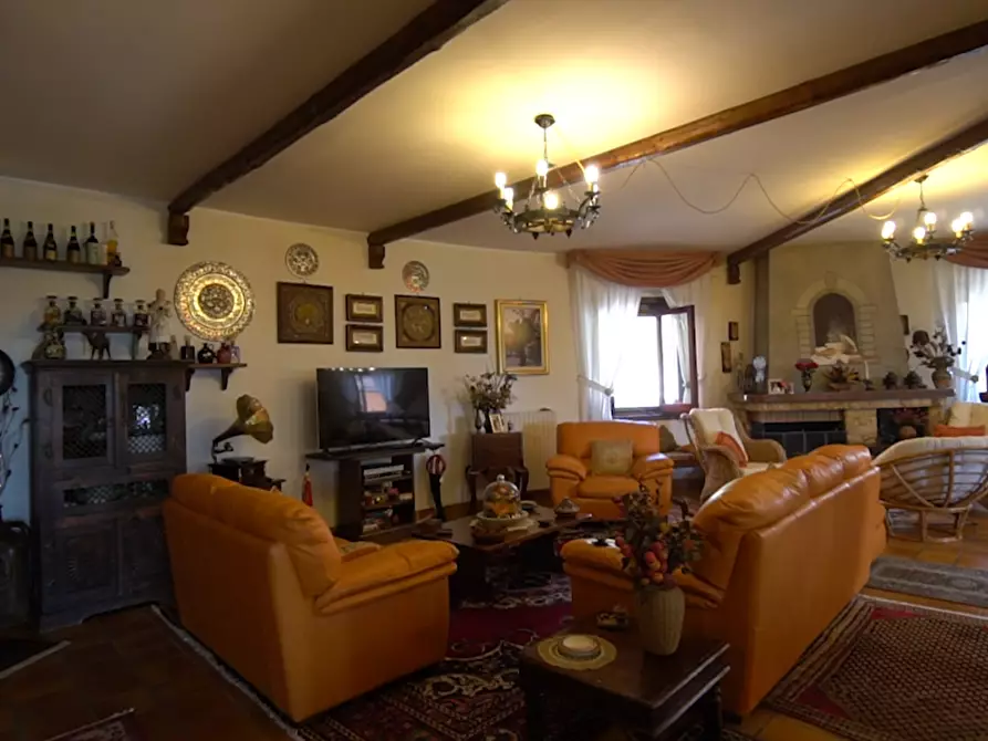 Immagine 29 di Villa in vendita  in VIA sei carpini 1 a Crotone