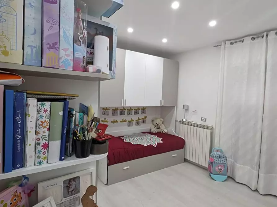 Immagine 10 di Appartamento in vendita  in VIA nazione unite 29 a Crotone