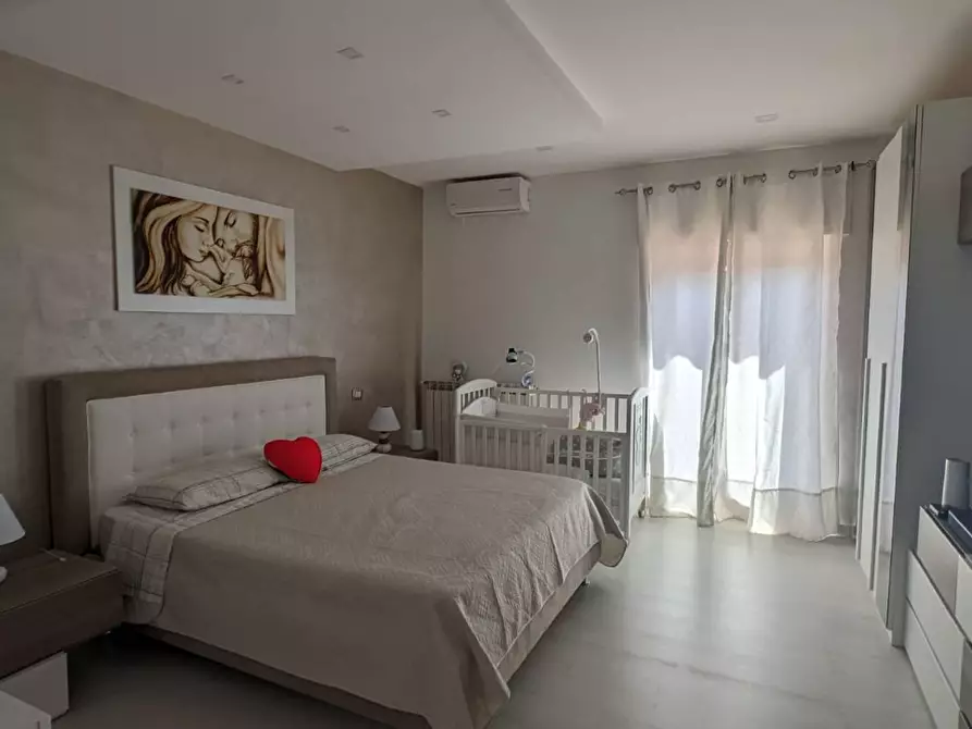 Immagine 5 di Appartamento in vendita  in VIA nazione unite 29 a Crotone