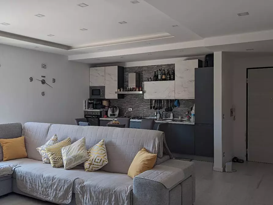 Immagine 2 di Appartamento in vendita  in VIA nazione unite 29 a Crotone