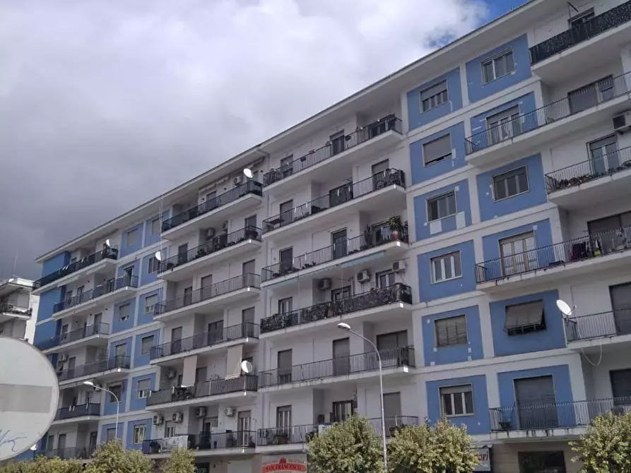 Immagine 1 di Appartamento in vendita  in VIA delle medaglie d'oro a Cosenza
