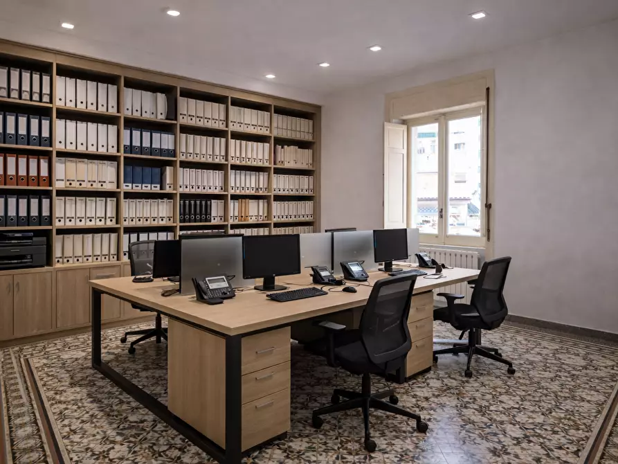 Immagine 19 di Appartamento in vendita  in VIA interna marina 8 a Crotone