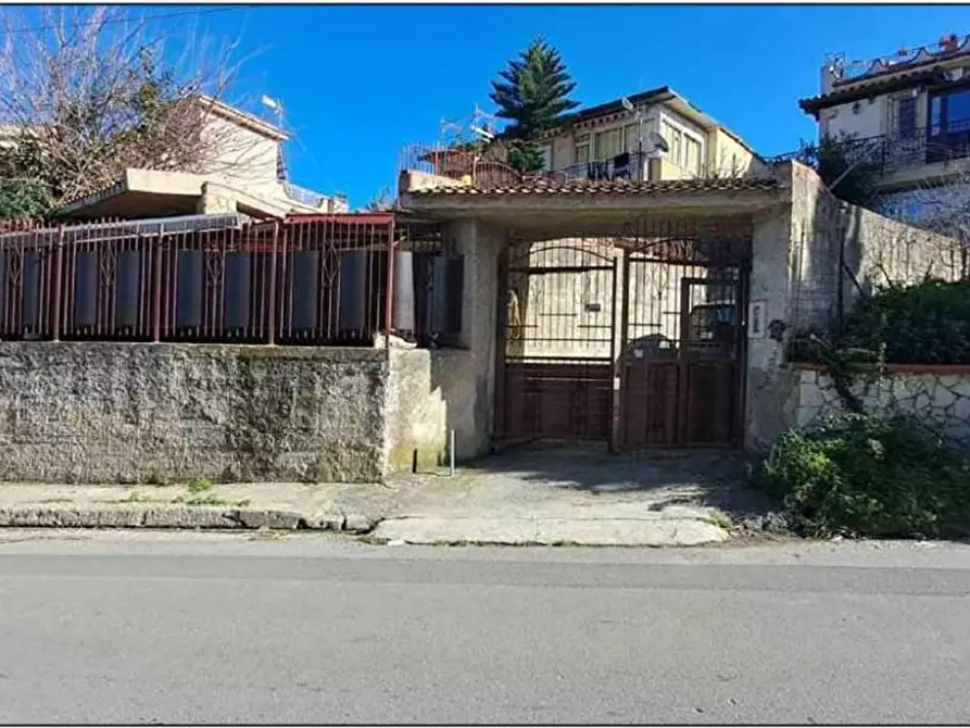 Immagine 12 di Appartamento in vendita  in VIA bellacera a Santa Flavia