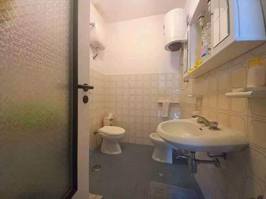 Immagine 15 di Appartamento in vendita  in VIA giorgio amendola a Villaricca