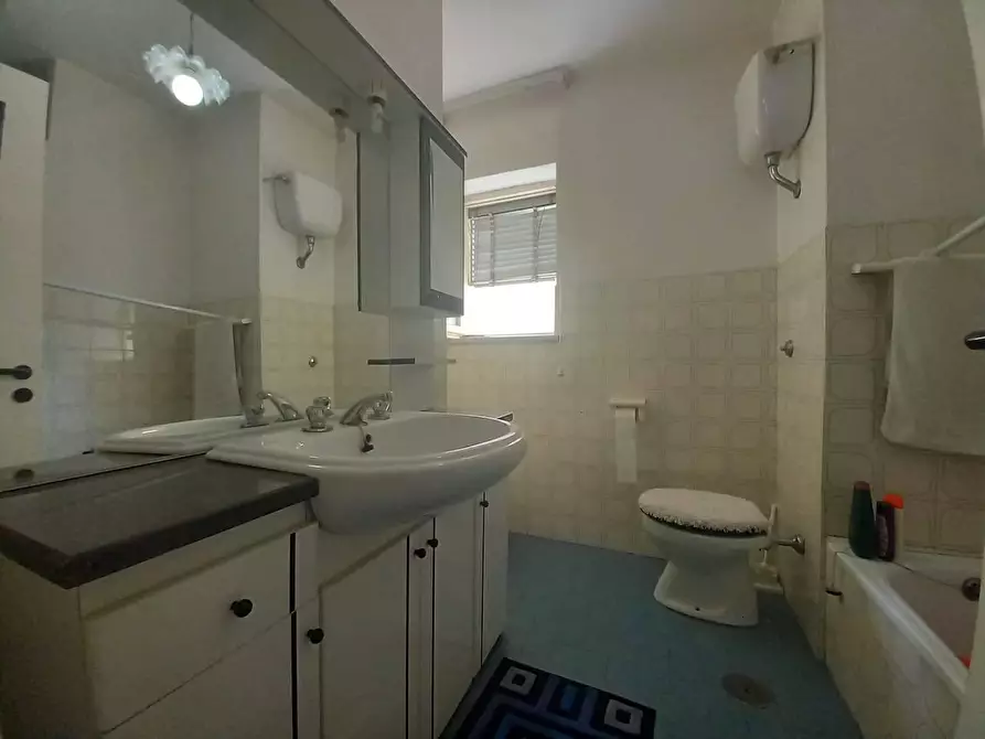 Immagine 9 di Appartamento in vendita  in VIA giorgio amendola a Villaricca