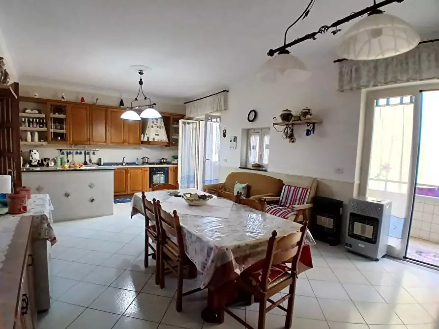 Immagine 5 di Appartamento in vendita  in VIA leonardo  da vinci a Calvizzano