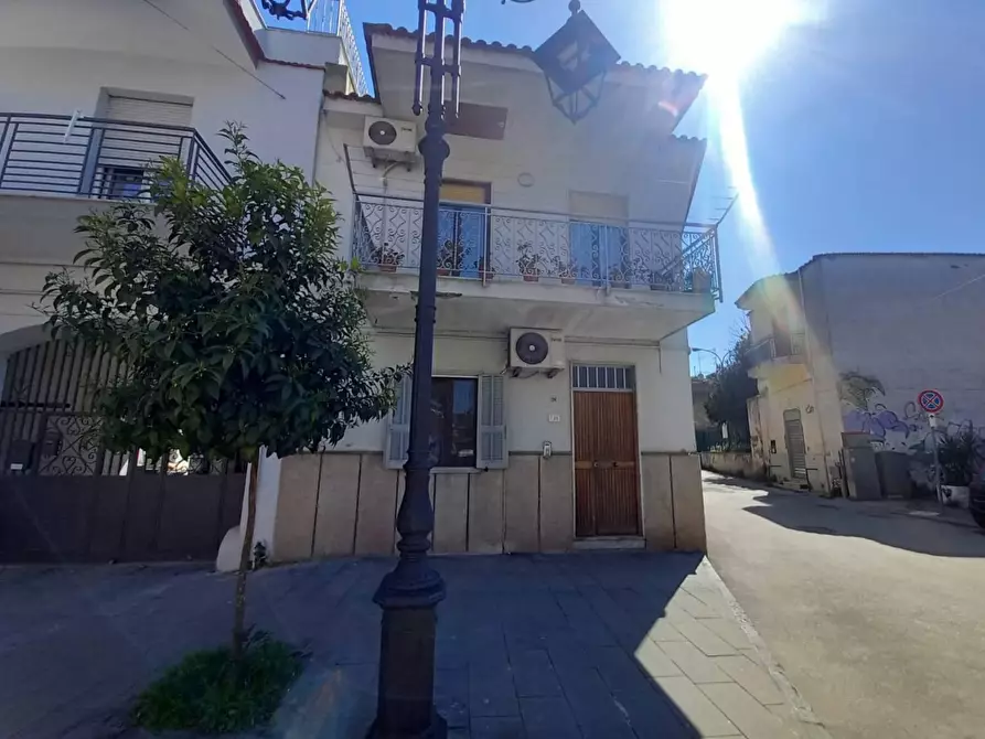 Immagine 1 di Casa indipendente in vendita  in VIA alcide de gasperi a Qualiano