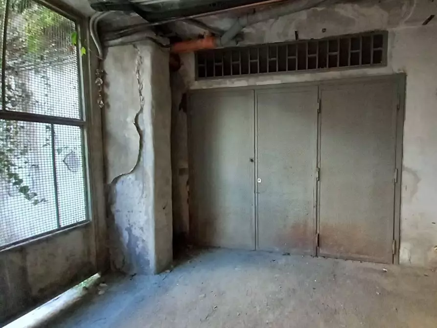 Immagine 9 di Box auto in vendita  in VIA san francesco  d'assisi a Villaricca