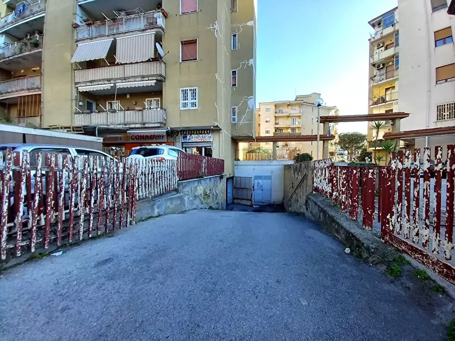 Immagine 1 di Box auto in vendita  in VIA san francesco  d'assisi a Villaricca