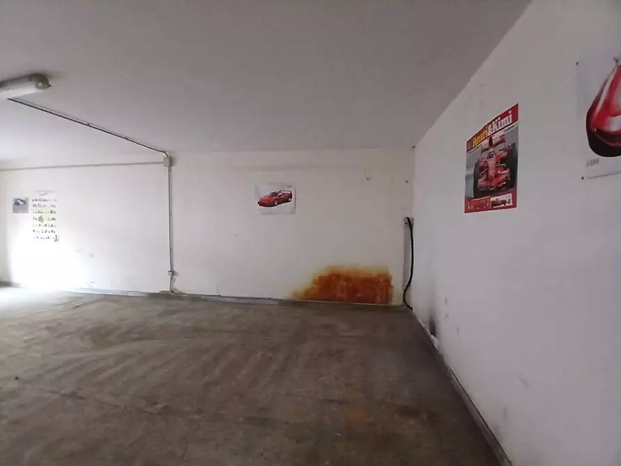 Immagine 12 di Magazzino in vendita  in VIA goffredo mameli a Qualiano