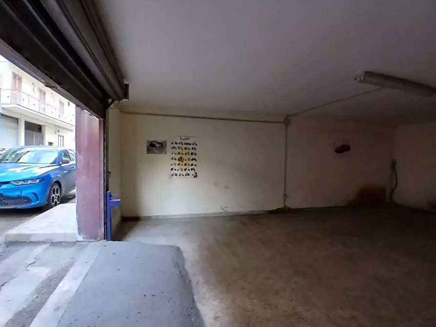 Immagine 8 di Magazzino in vendita  in VIA goffredo mameli a Qualiano