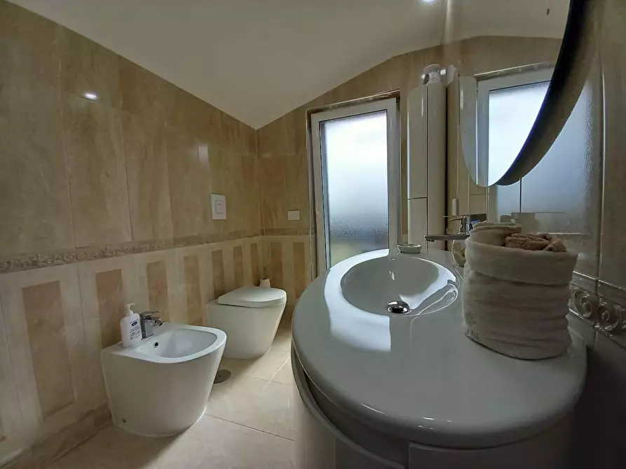 Immagine 23 di Casa bifamiliare in vendita  in CORSO italia a Villaricca