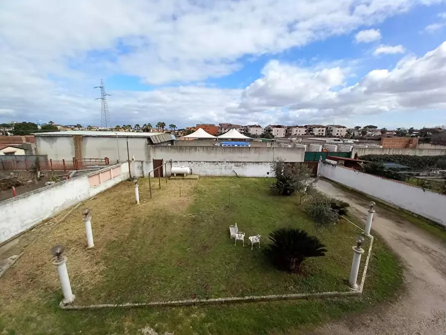 Immagine 4 di Casa bifamiliare in vendita  in CORSO italia a Villaricca