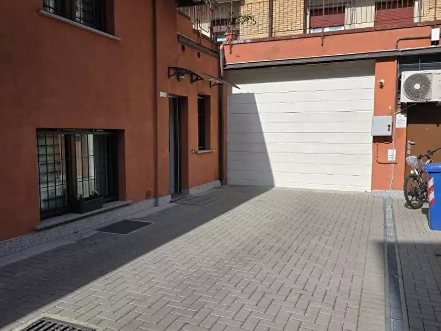 Immagine 13 di Villa in vendita  in VIA bellinzona a Como
