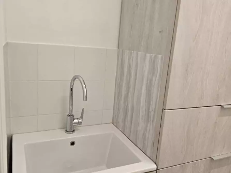 Immagine 16 di Villa in vendita  in VIA bellinzona a Como