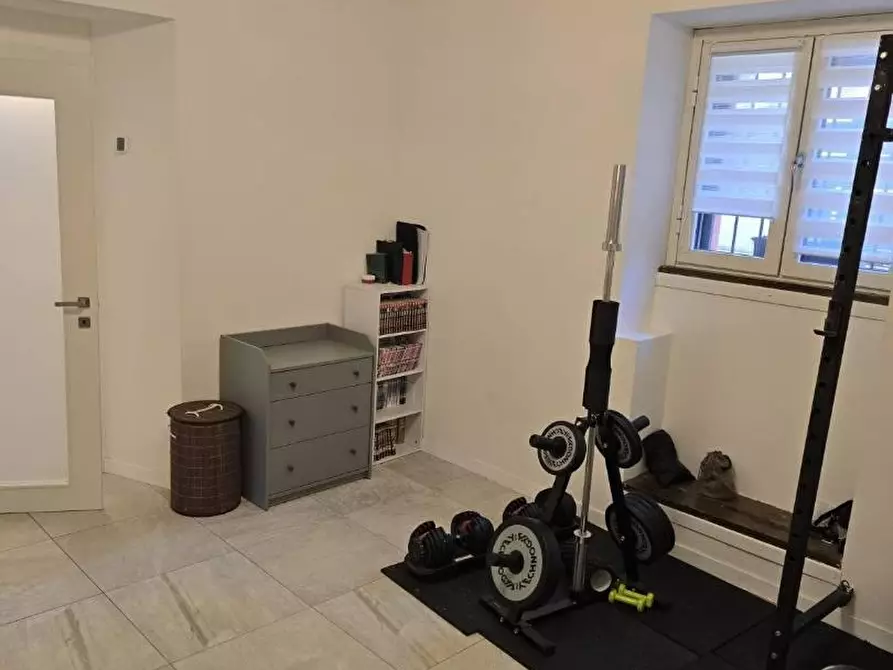 Immagine 23 di Villa in vendita  in VIA bellinzona a Como