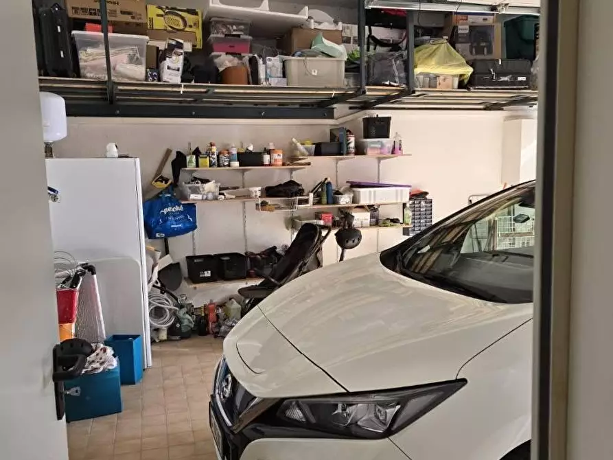 Immagine 28 di Villa in vendita  in VIA bellinzona a Como