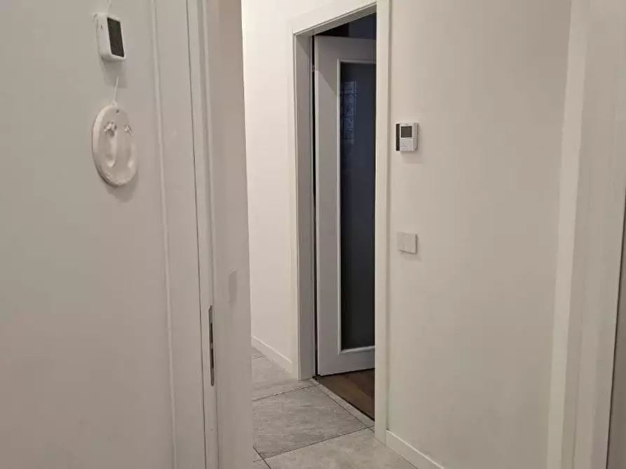 Immagine 3 di Villa in vendita  in VIA bellinzona a Como