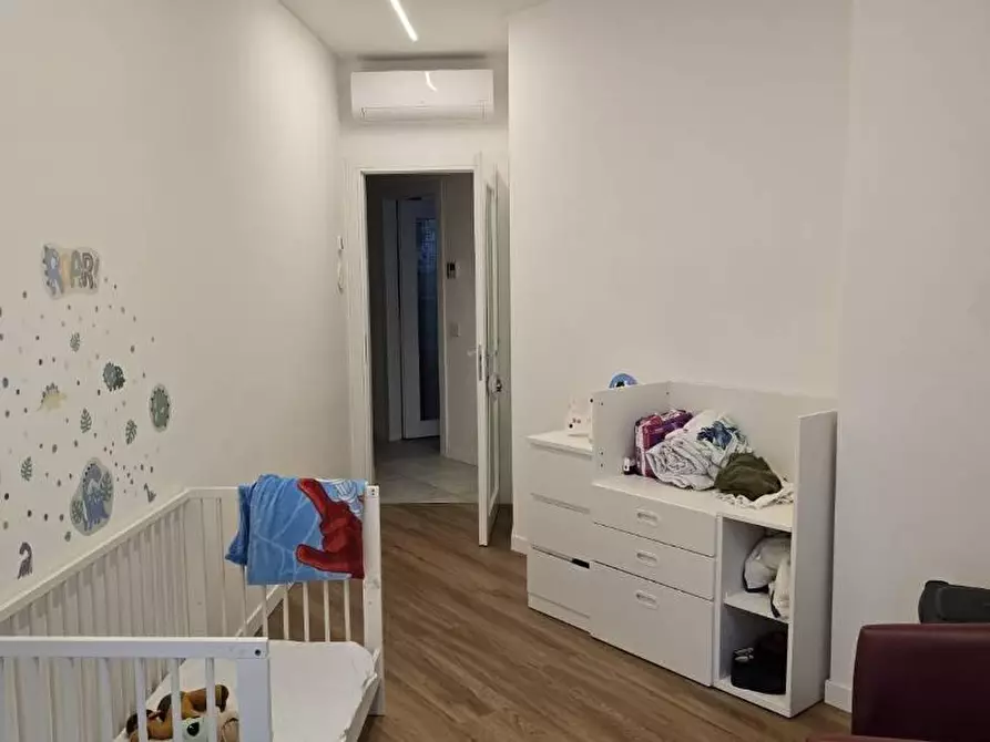 Immagine 4 di Villa in vendita  in VIA bellinzona a Como