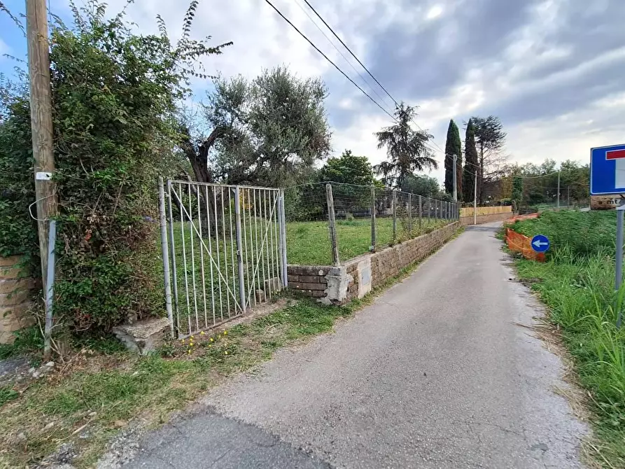 Immagine 1 di Terreno agricolo in vendita  in VIA mossa dei barberi 43 a Morlupo