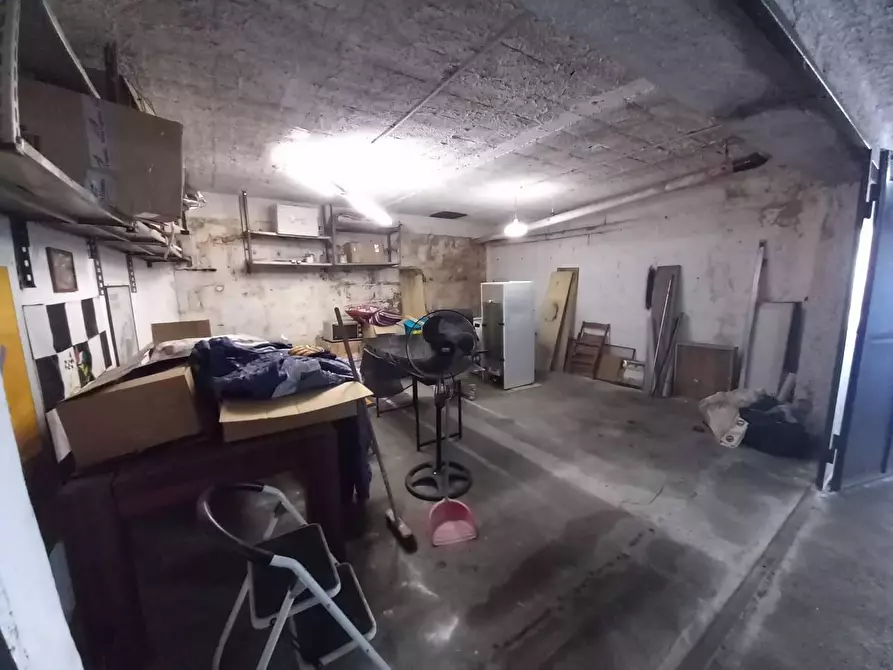 Immagine 14 di Box auto in vendita  in VIA napoli a Villaricca