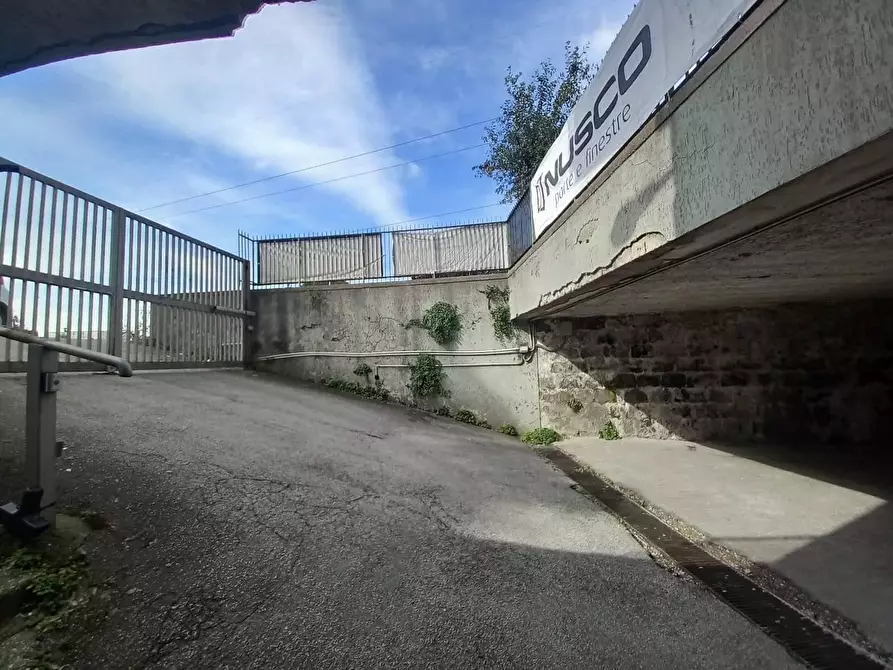 Immagine 4 di Box auto in vendita  in VIA napoli a Villaricca