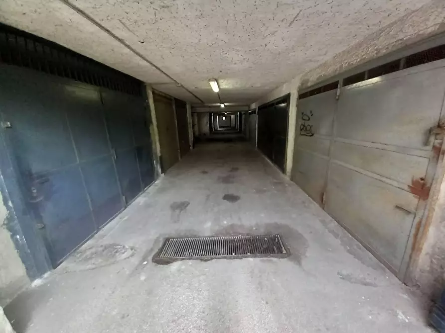 Immagine 5 di Box auto in vendita  in VIA napoli a Villaricca